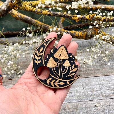 Wood Sphere Holder - Mushroom Moon