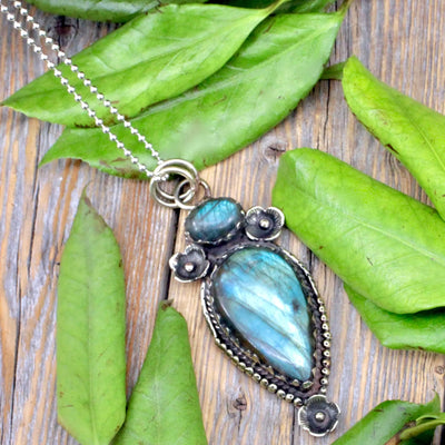 Labradorite Pendant with Roses - Tibetan Silver