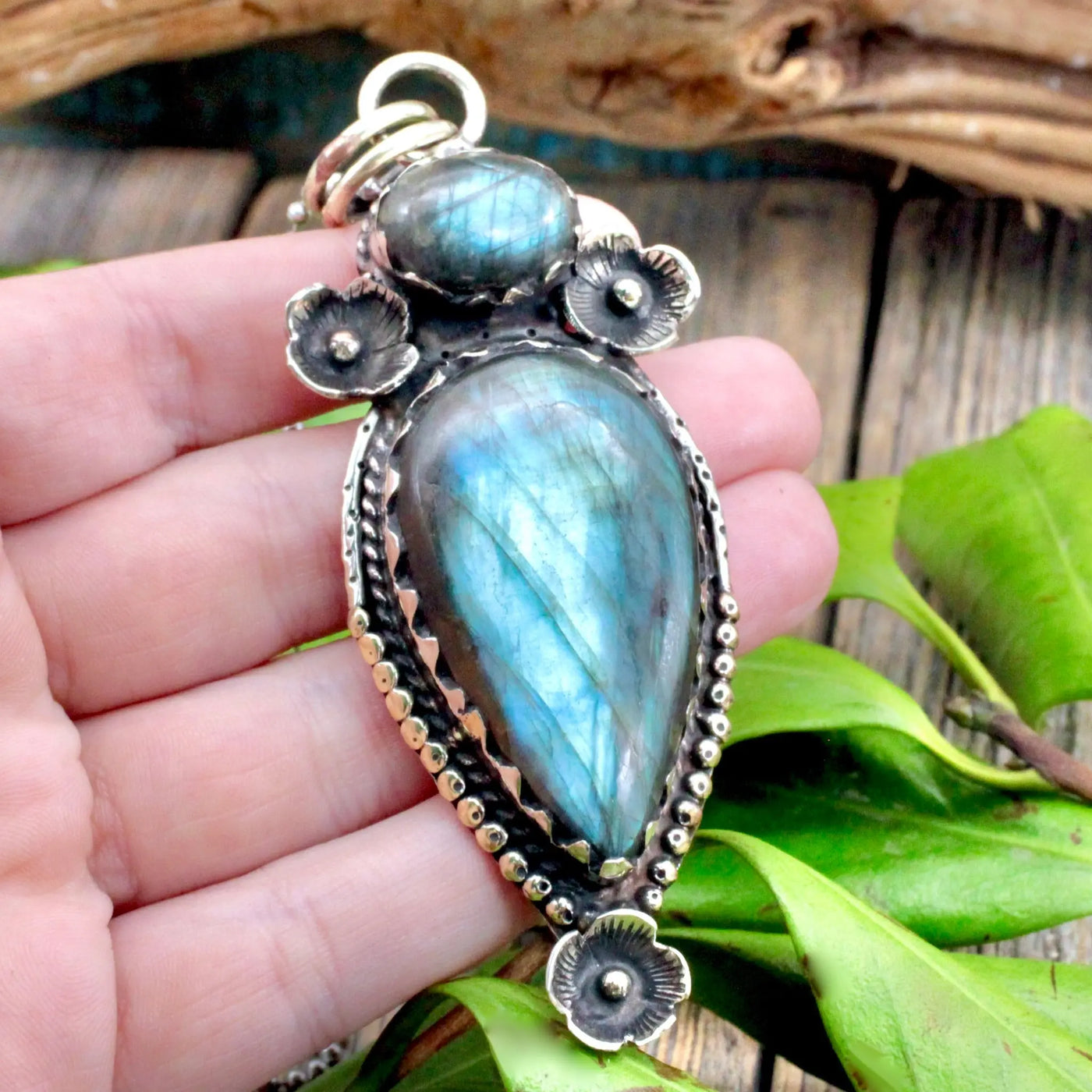 Labradorite Pendant with Roses - Tibetan Silver