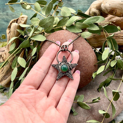 Green Aventurine Star Necklace - Bronze