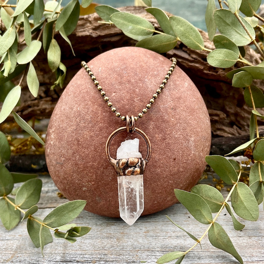 Small Quartz Point Necklace - Bronze