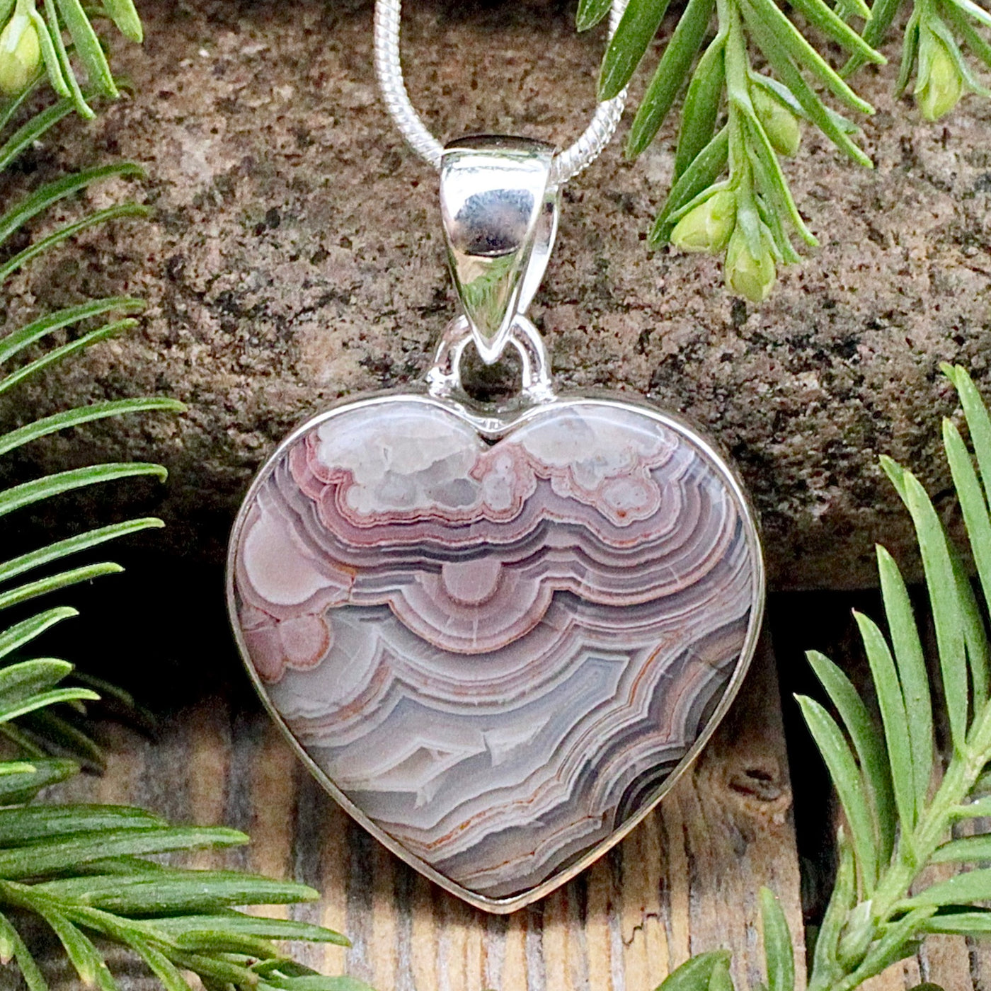 Laguna Lace Agate Pendant