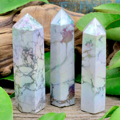 Aura Howlite Tower