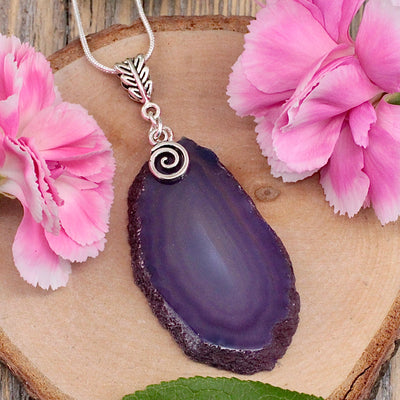 SC1759-Purple-Agate-Slice-with-Charm-Pendant-A