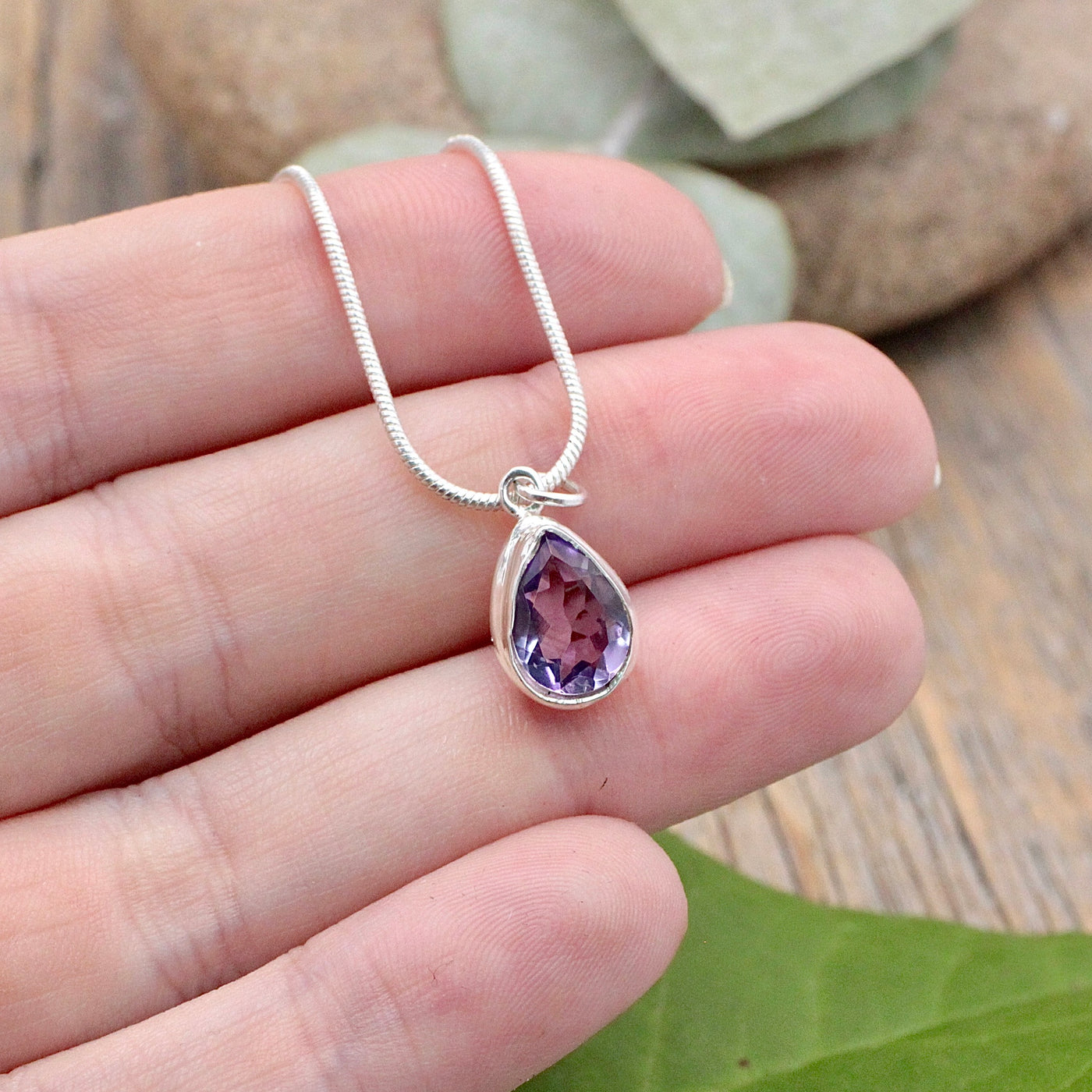 SC1787-Amethyst-Drop-Pendant-2