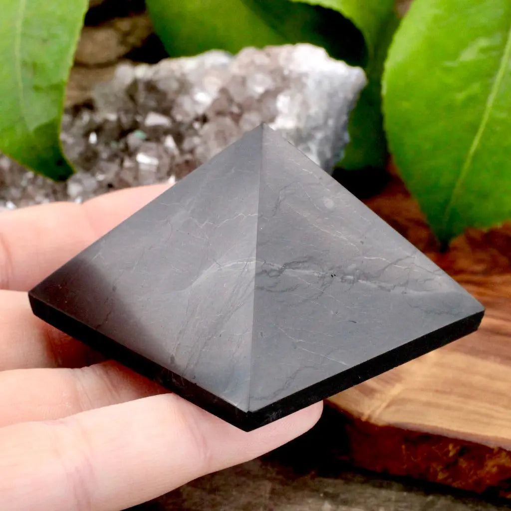 Short Shungite Pyramid